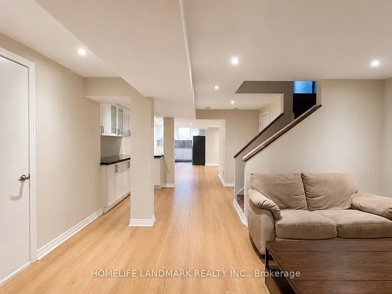 29 Woodruff Rd — Photo 2