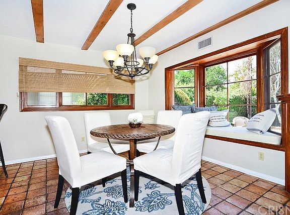 4th image of 8853 Gaviota Ave