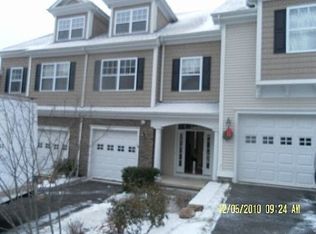 19 Winding Trl, Middlebury, CT 06762