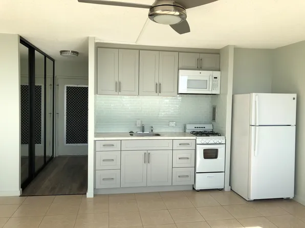 1550 Wilder Ave #1, Honolulu, HI 96822