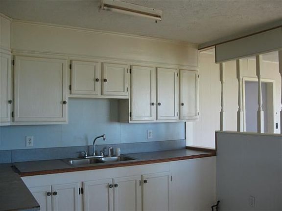 4th image of 348790 E Highway 62