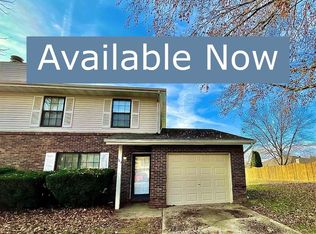 703 Shabin Dr, Belleville, IL 62221