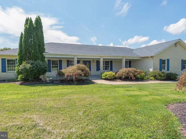 8300 Ruth Ct, La Plata, MD 20646