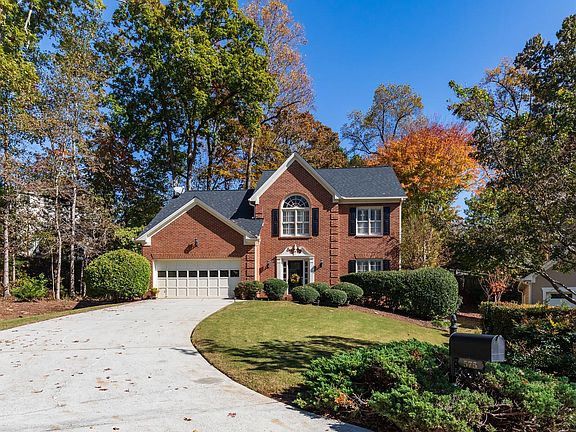 2nd image of 575 Windermere Park Ct