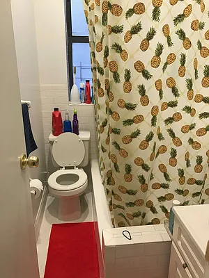 Rented by PMG Real Estate  | media 13