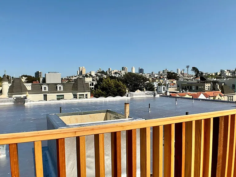 1601 Beach St #201 — Photo 16
