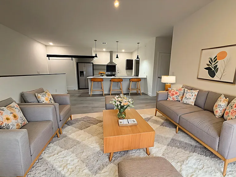 Point Gardens Apartments — Photo 36
