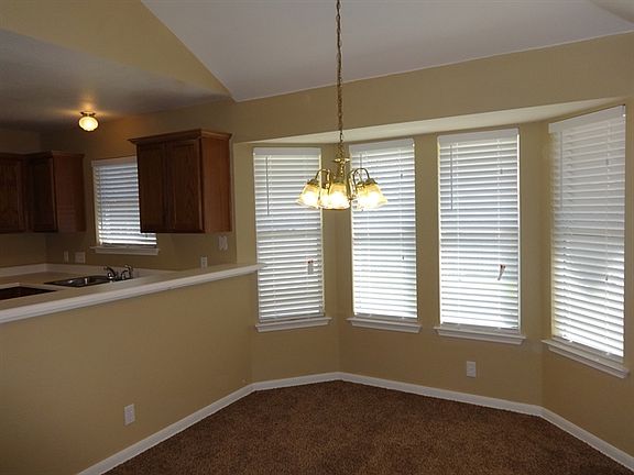 3rd image of 518 Meadowside Dr