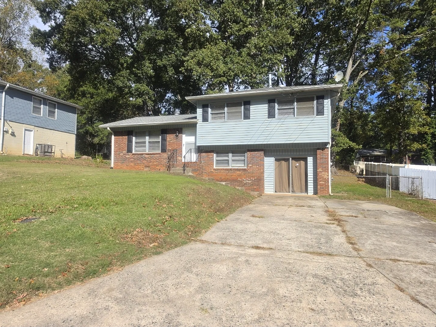 430 Windsor Drive - 1 — Photo 3
