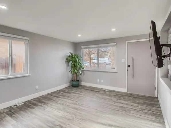 1178 Alton St, Aurora, CO 80010