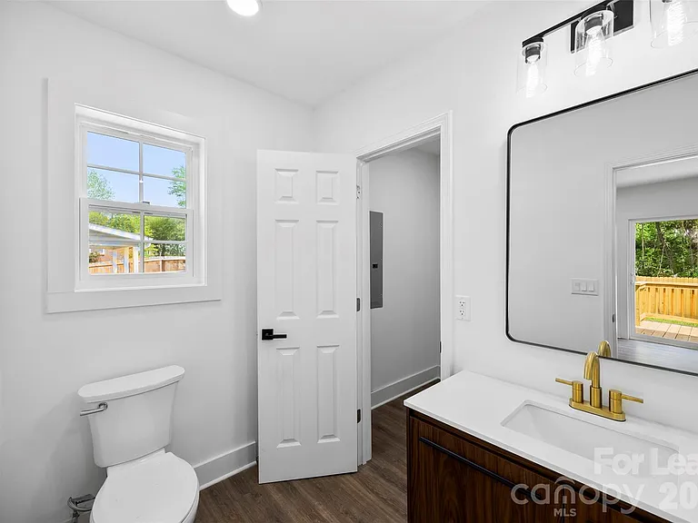 2942 Reid Ave — Photo 17
