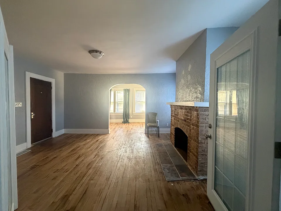 112 Medora Pl #1