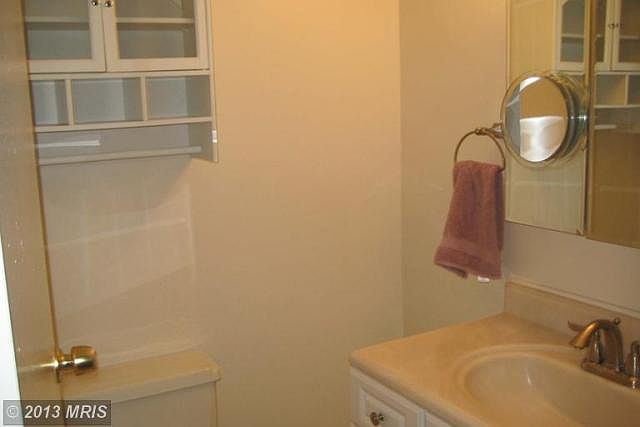 2nd image of 1155 E 72nd St