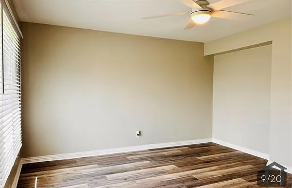 451 Yorkshire Sq — Photo 6
