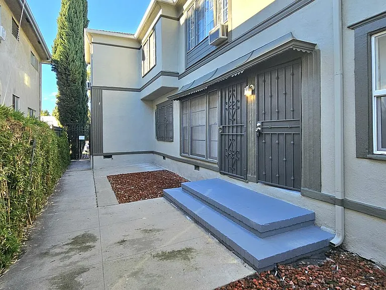 1020 S Norton Ave #1020B — Photo 21