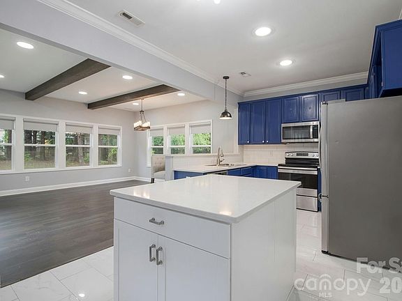 2nd image of 1573 Wilburn Park Ln