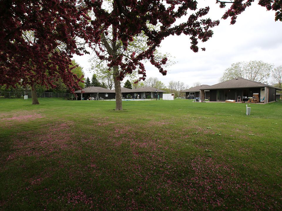 1st image of 1650 Country Club Dr Unit 2