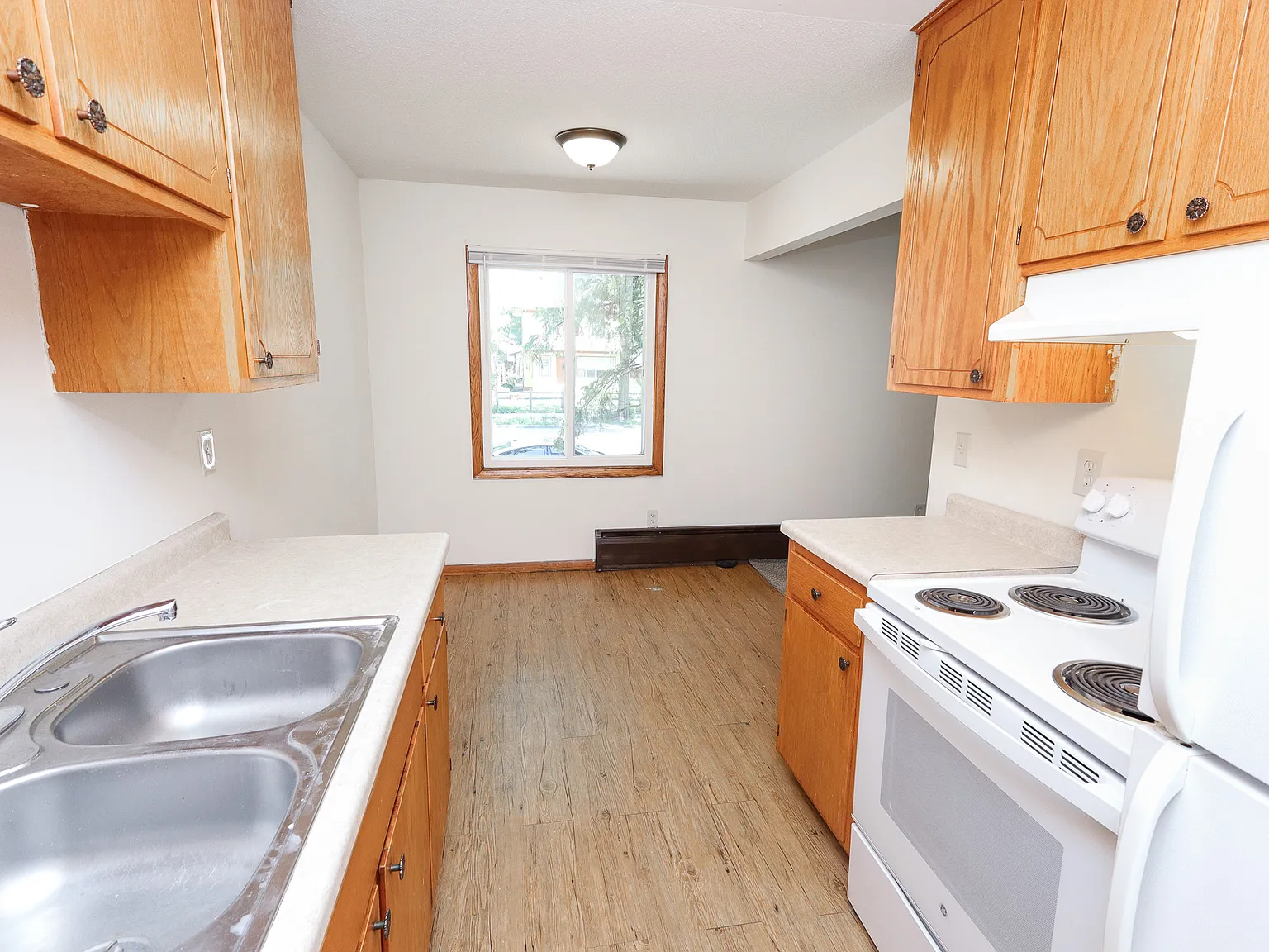 Minnehaha Apartments | 3628 — Photo 4