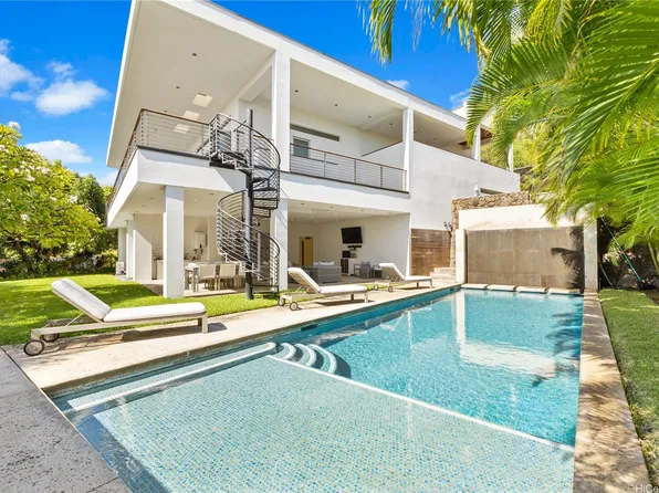 4914 Waa St, Honolulu, HI 96821