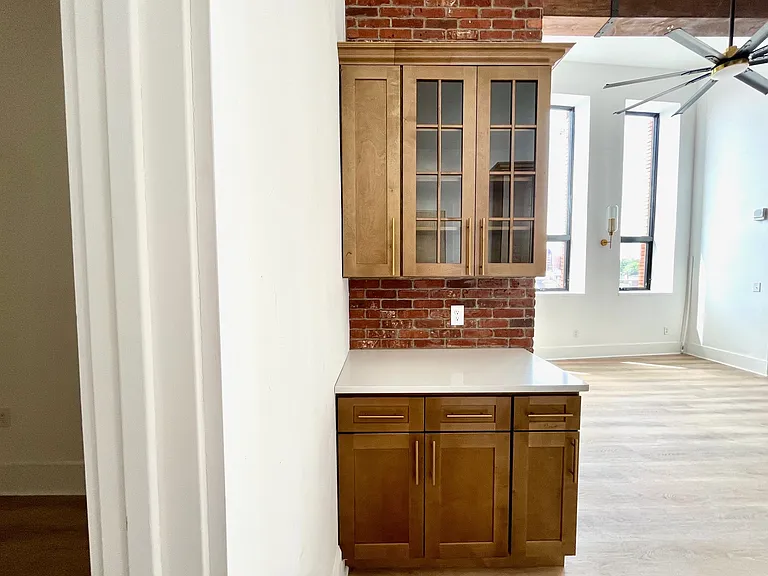 251 Pearl St #307 — Photo 8