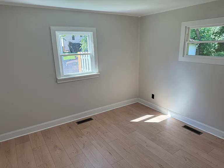 318 Hummingbird Ln — Photo 5