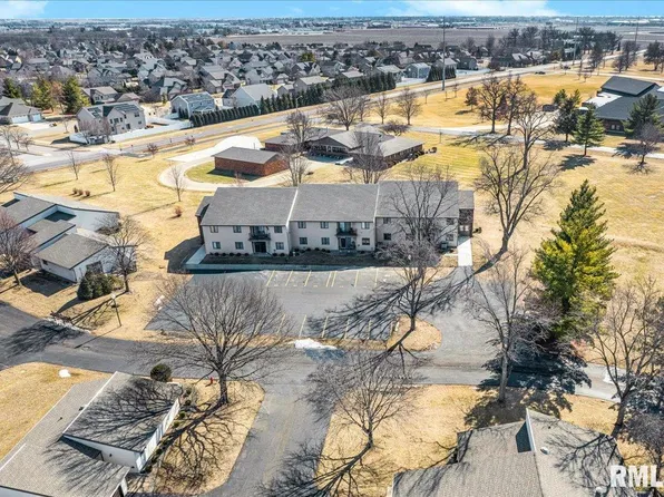 2223 Veterans Rd Unit 21, Morton, IL 61550