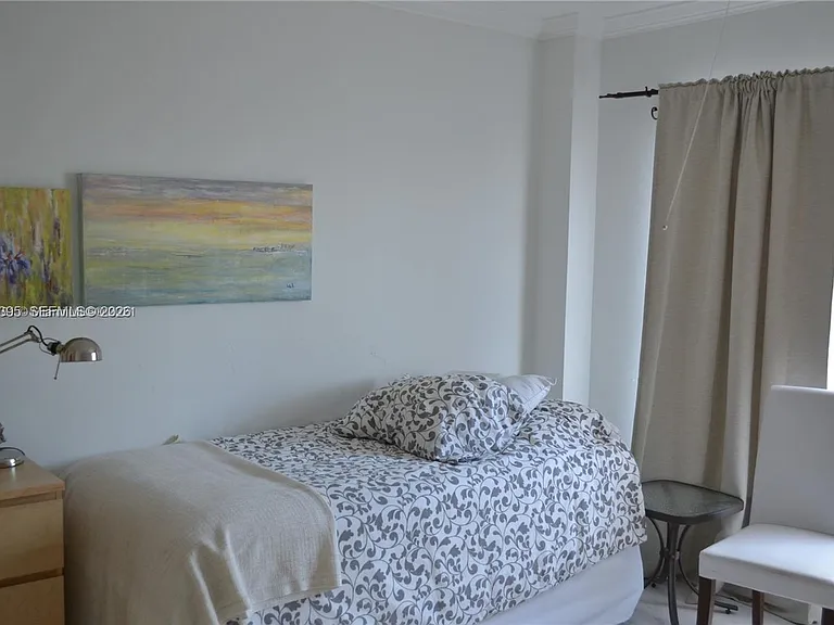 3850 Galt Ocean Dr #111 — Photo 9
