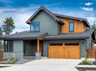 61196 Bachelor View Rd, Bend, OR 97702