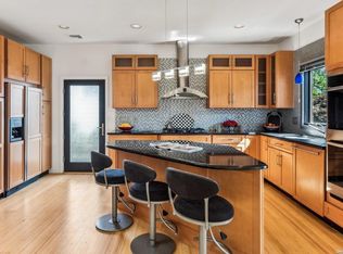 26 S Washington St, Port Washington, NY 11050