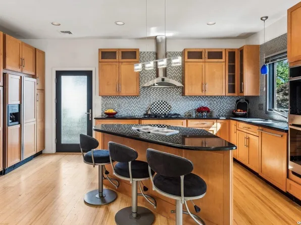 26 S Washington Street, Port Washington, NY 11050