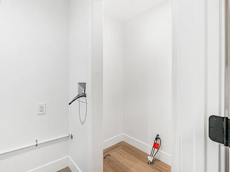 3035 Logan St #A — Photo 18