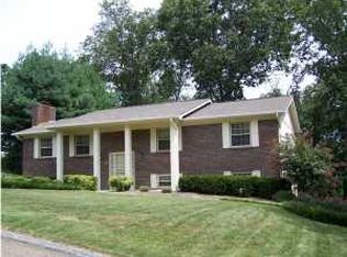 535 Treetop Ln, Hixson, TN 37343