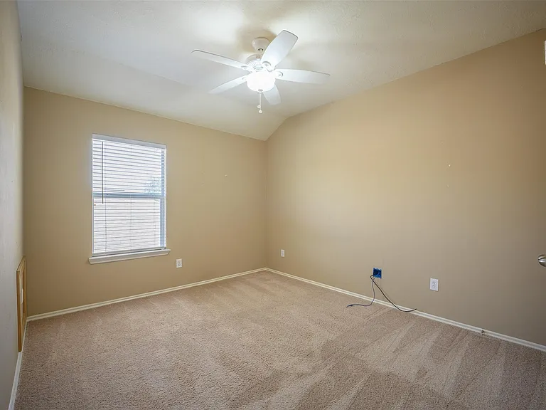 2931 Silver Landing Ln — Photo 24