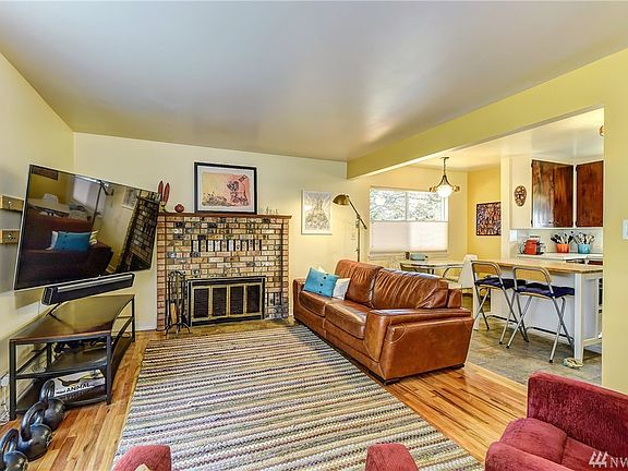 5th image of 10514 N Park Ave N