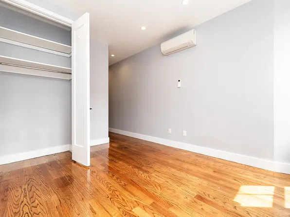 1071 Nostrand Avenue image 7 of 26