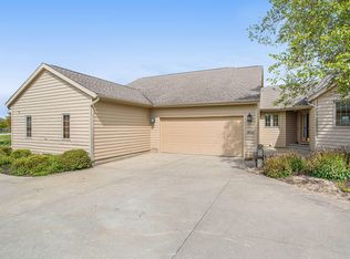 1614 E Harbour Towne Cir #90, Muskegon, MI 49441