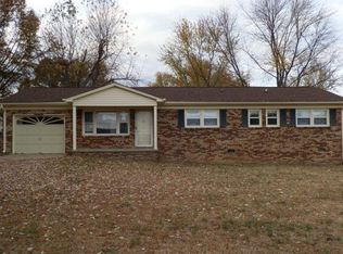 708 Sandalwood Ln, Kings Mountain, NC 28086