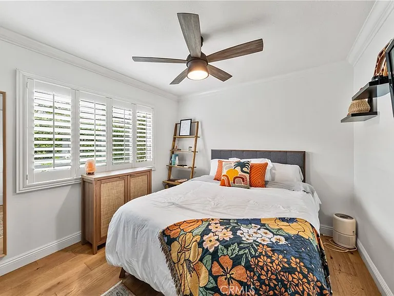 8541 Kelso Dr — Photo 28