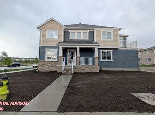 11 Carringford Rd NW, Calgary, AB T3P2G9