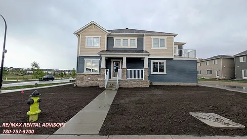 11 Carringford Rd NW Photo 1
