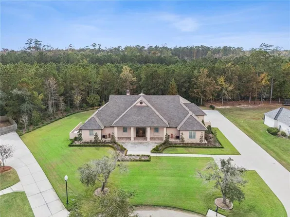 500 Oak Tree Ct, Madisonville, LA 70447