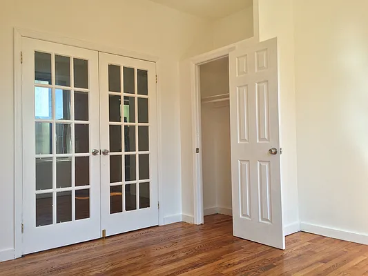 Rented by Warren T Real Estate Corp. | media 15