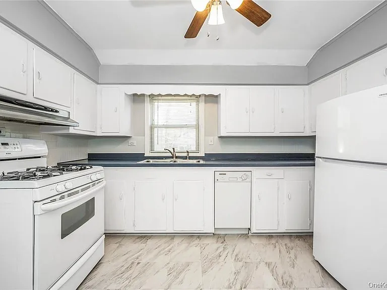 440 Columbus Ave #2 — Photo 5
