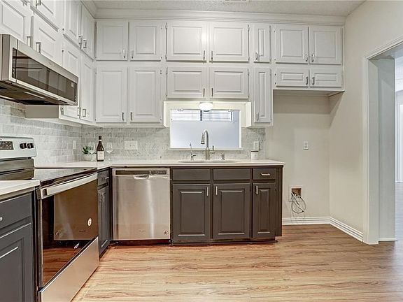 3rd image of 5731 N Scout Island Cir