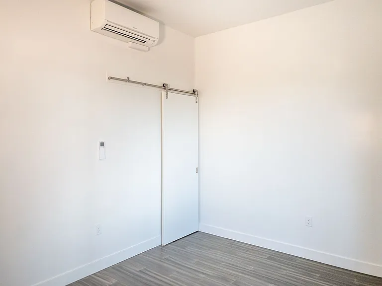 77 Bulkley Ave #7 — Photo 10
