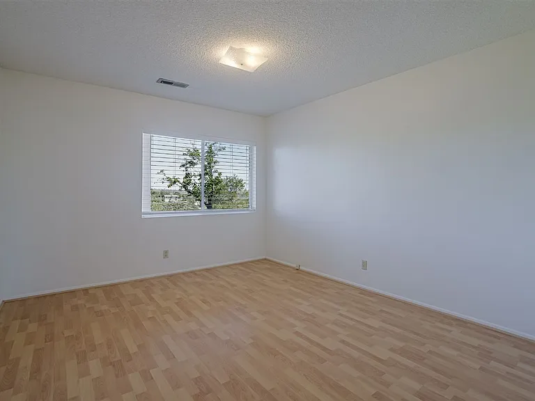 2270 Sandia Dr — Photo 23