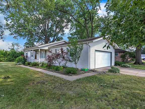4th image of 1922 Eastwood Cir