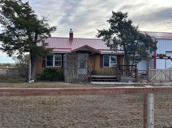 341 Main St, Hawk Springs, WY 82217