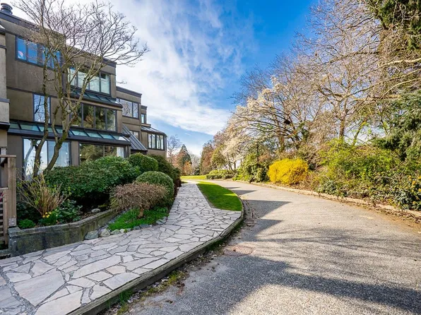 836 Millbank, Vancouver, BC V5Z 3Z4