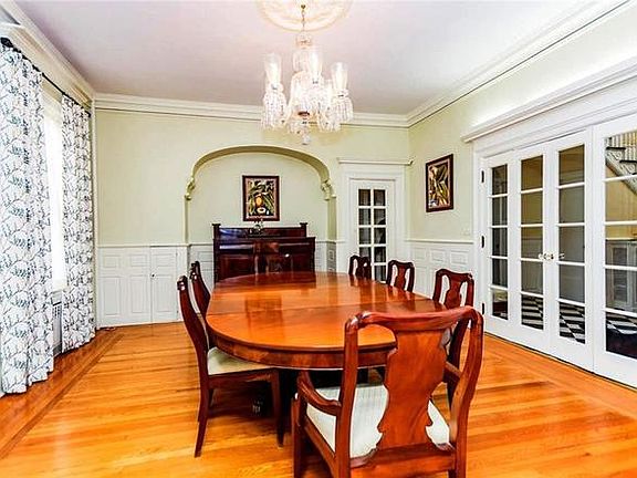 3rd image of 1 Canyon Cir